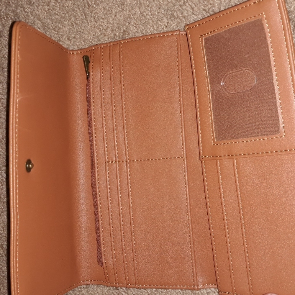 Universal Thread Trifold Wallet - image 4